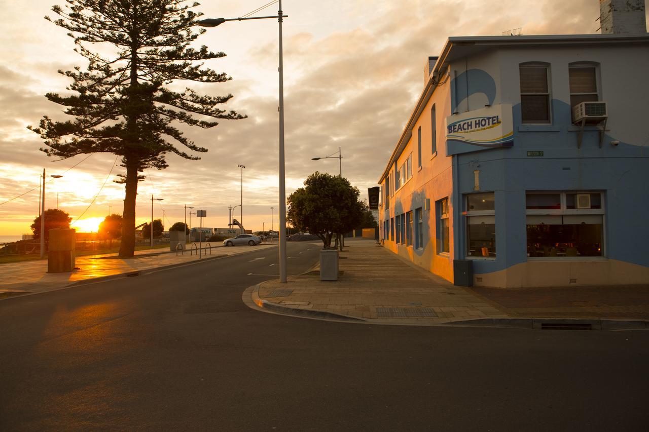 Beach Hotel Burnie Exterior foto