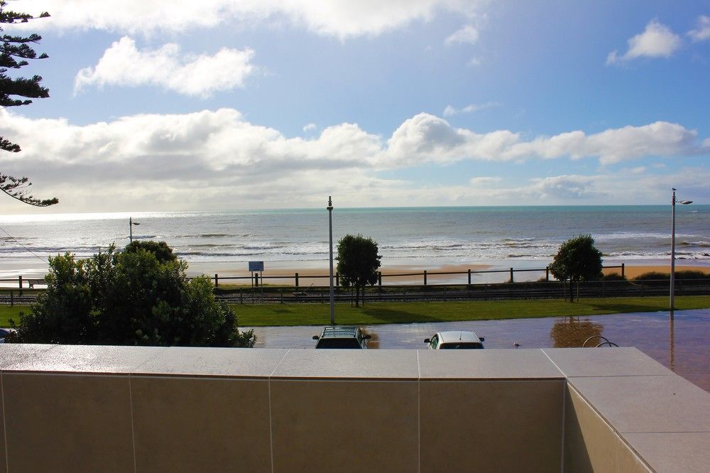 Beach Hotel Burnie Exterior foto